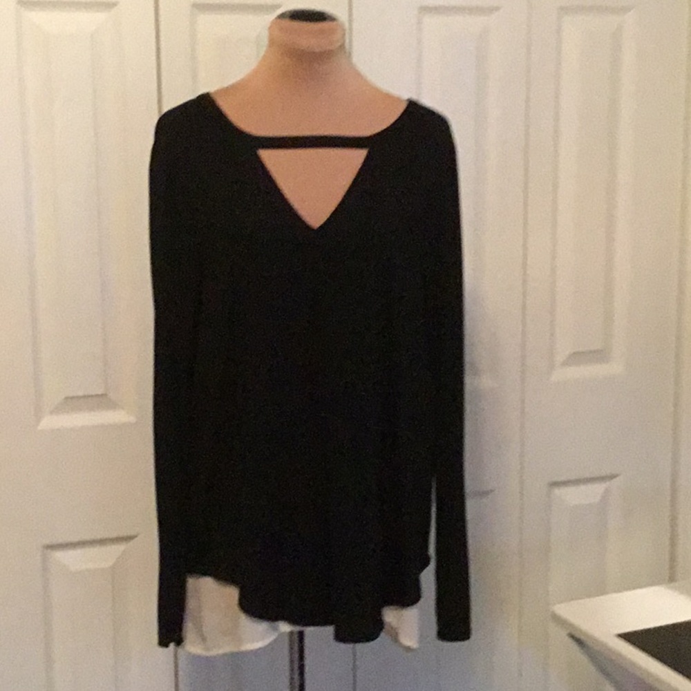 Entro high low layered long sleeve top size S